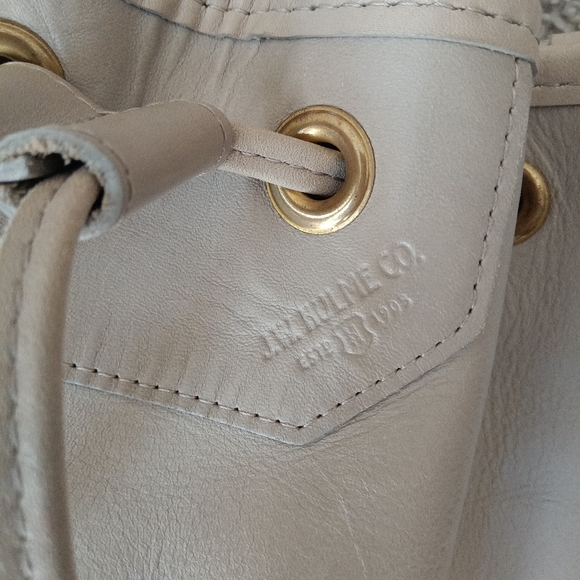 J.W. Hulme Co. Taupe leather backpack drawstring bucket bag - Picture 2 of 9